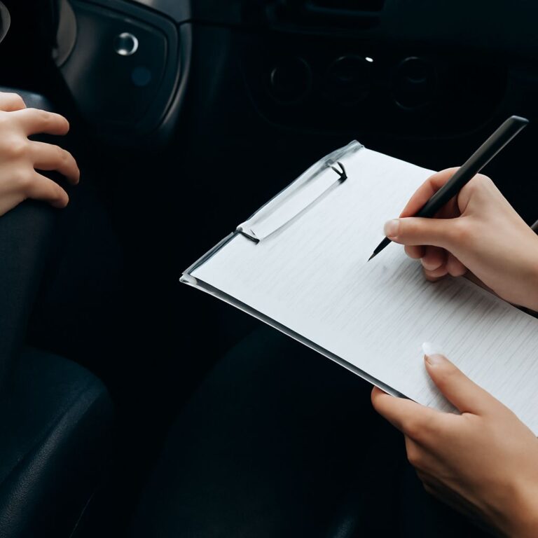 How to Sign a Car Title for a Smooth Transfer